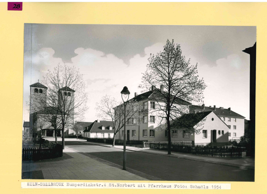 Köln-Dellbrück, St. Norbert 1954, Foto: Schmölz